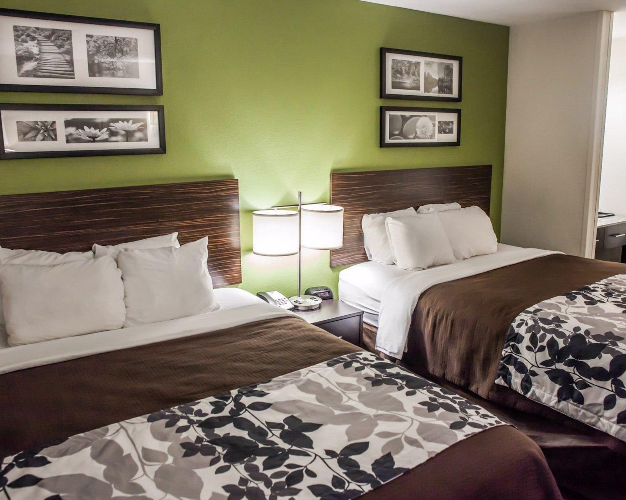 Garner Hotel Topeka West By Ihg Exterior foto