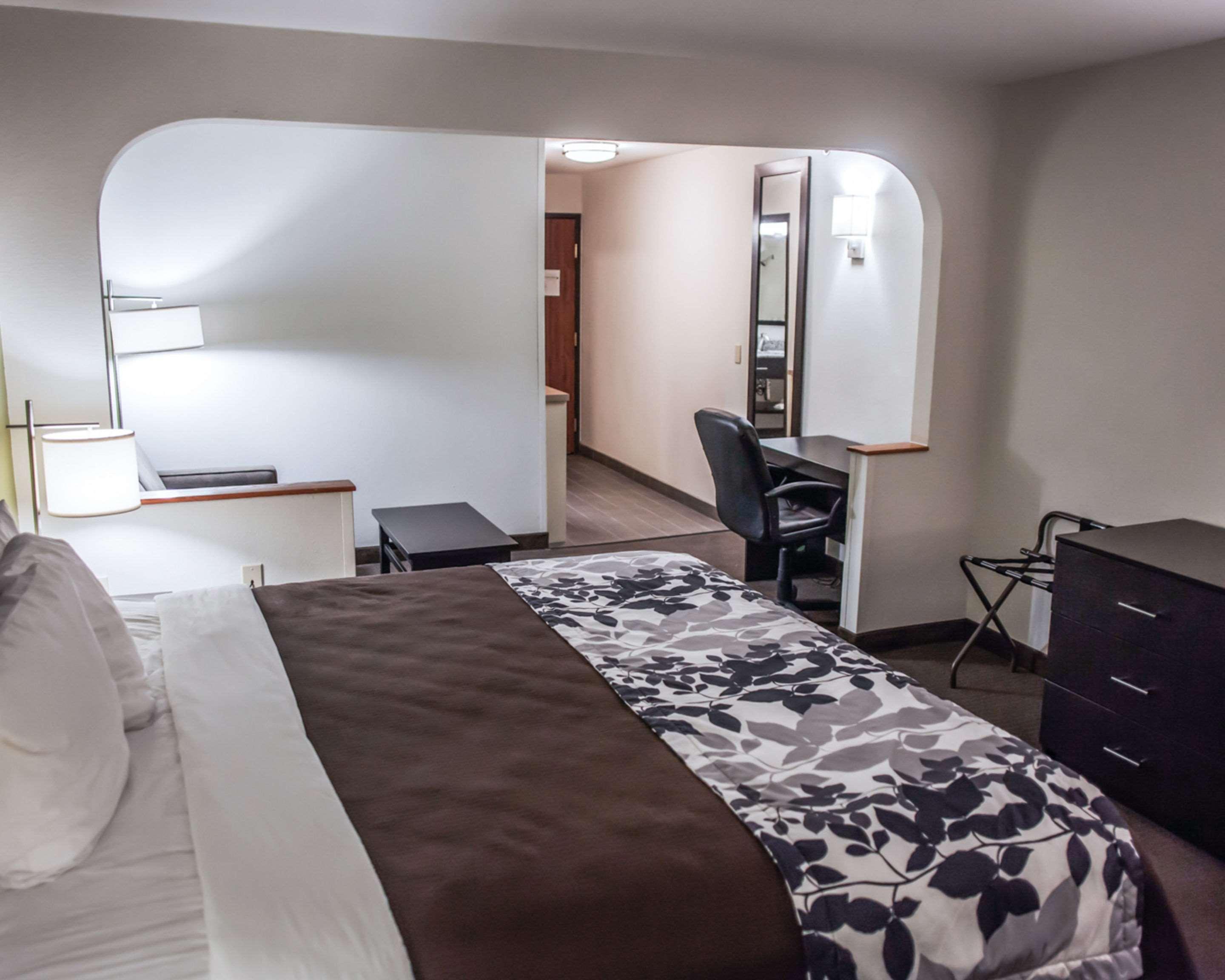 Garner Hotel Topeka West By Ihg Exterior foto