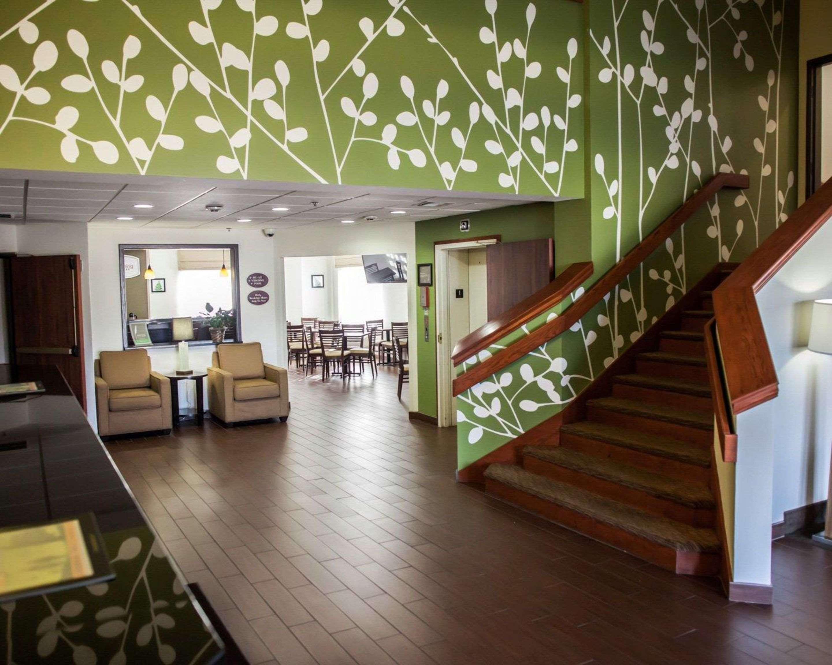 Garner Hotel Topeka West By Ihg Exterior foto